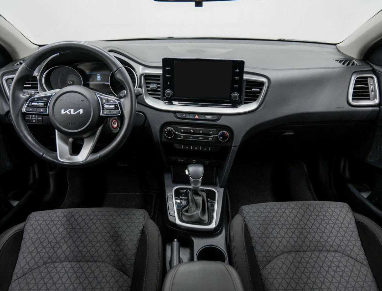 Купить Kia Ceed, 2022, 16 700 км.. Фото: #10