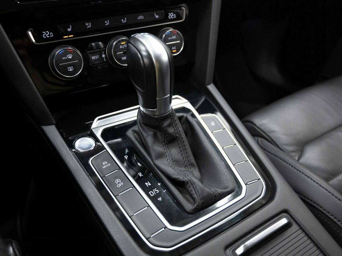 Купить Volkswagen Passat, 2019, 133 248 км.. Фото: #19