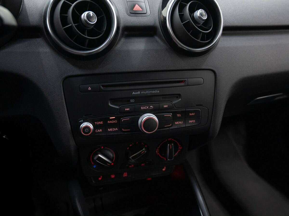 Купить Audi A1, 2012, 174 000 км.. Фото: #14