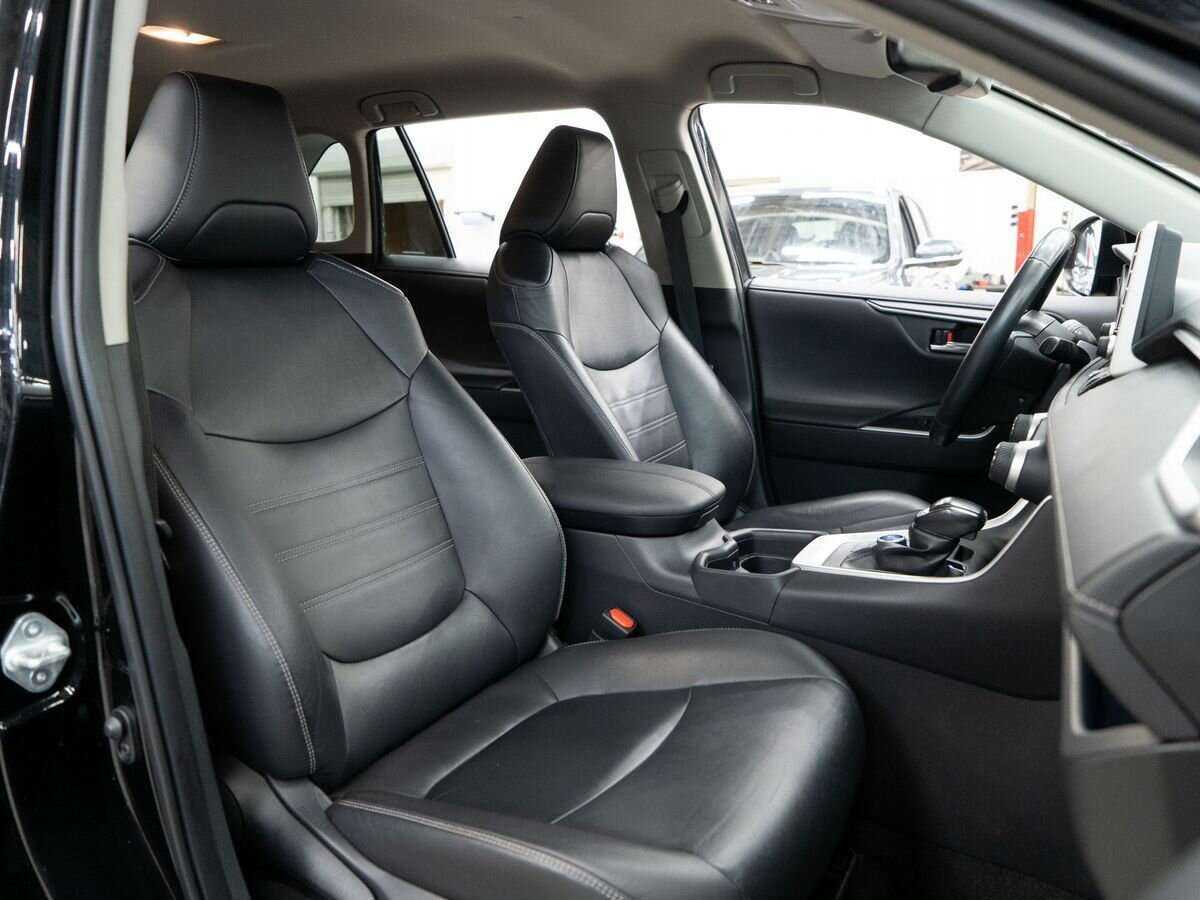 Купить Toyota RAV4, 2020, 91 800 км.. Фото: #8