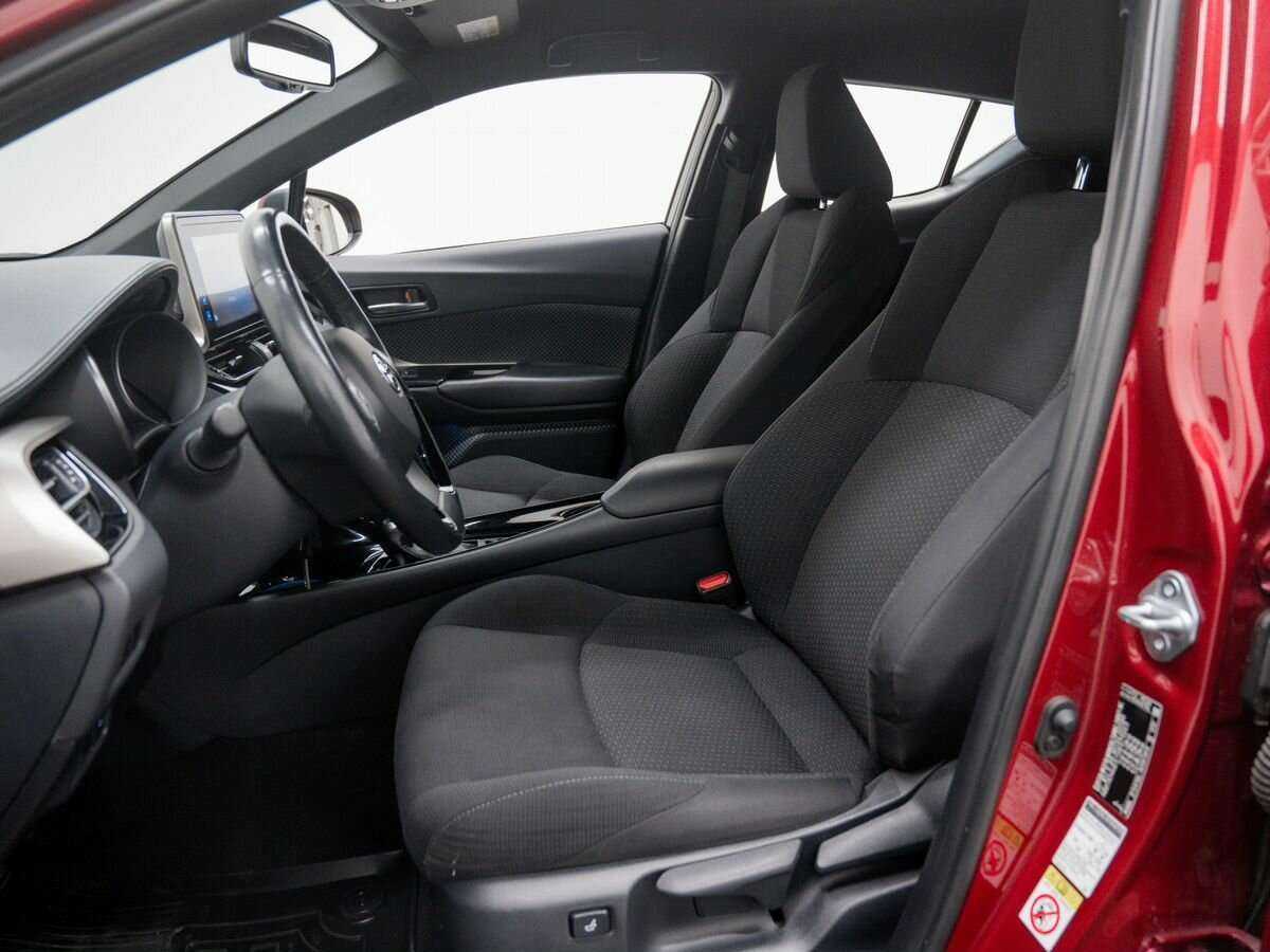 Купить Toyota C-HR, 2018, 91 000 км.. Фото: #11