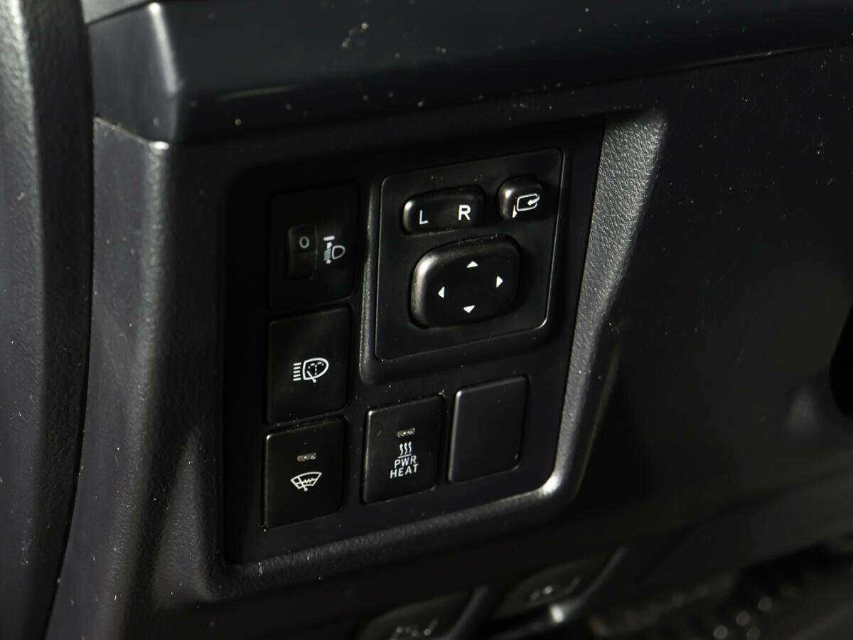 Купить Toyota Land Cruiser Prado, 2012, 122 000 км.. Фото: #15