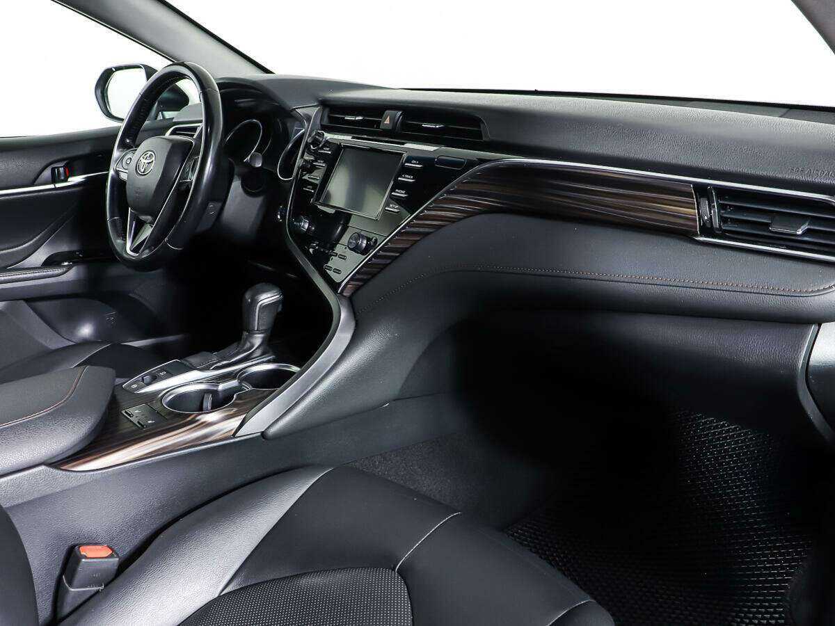 Купить Toyota Camry, 2018, 130 938 км.. Фото: #8