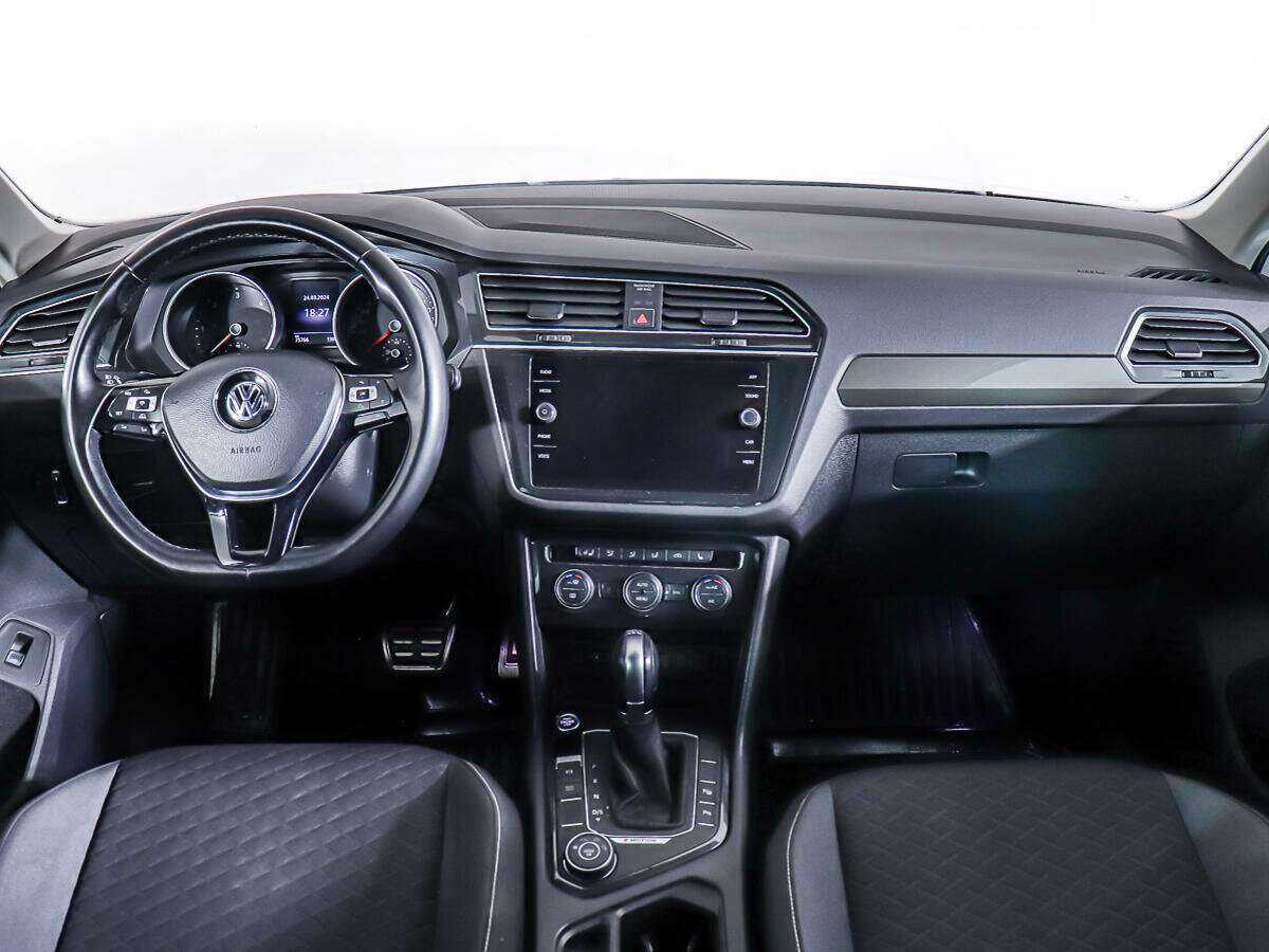 Купить Volkswagen Tiguan, 2018, 75 680 км.. Фото: #10