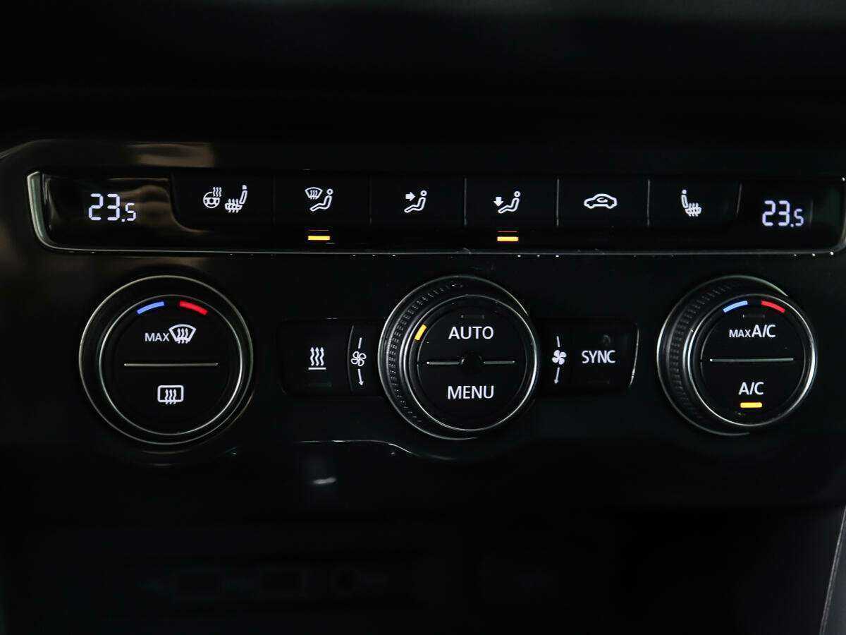 Купить Volkswagen Tiguan, 2018, 75 680 км.. Фото: #15