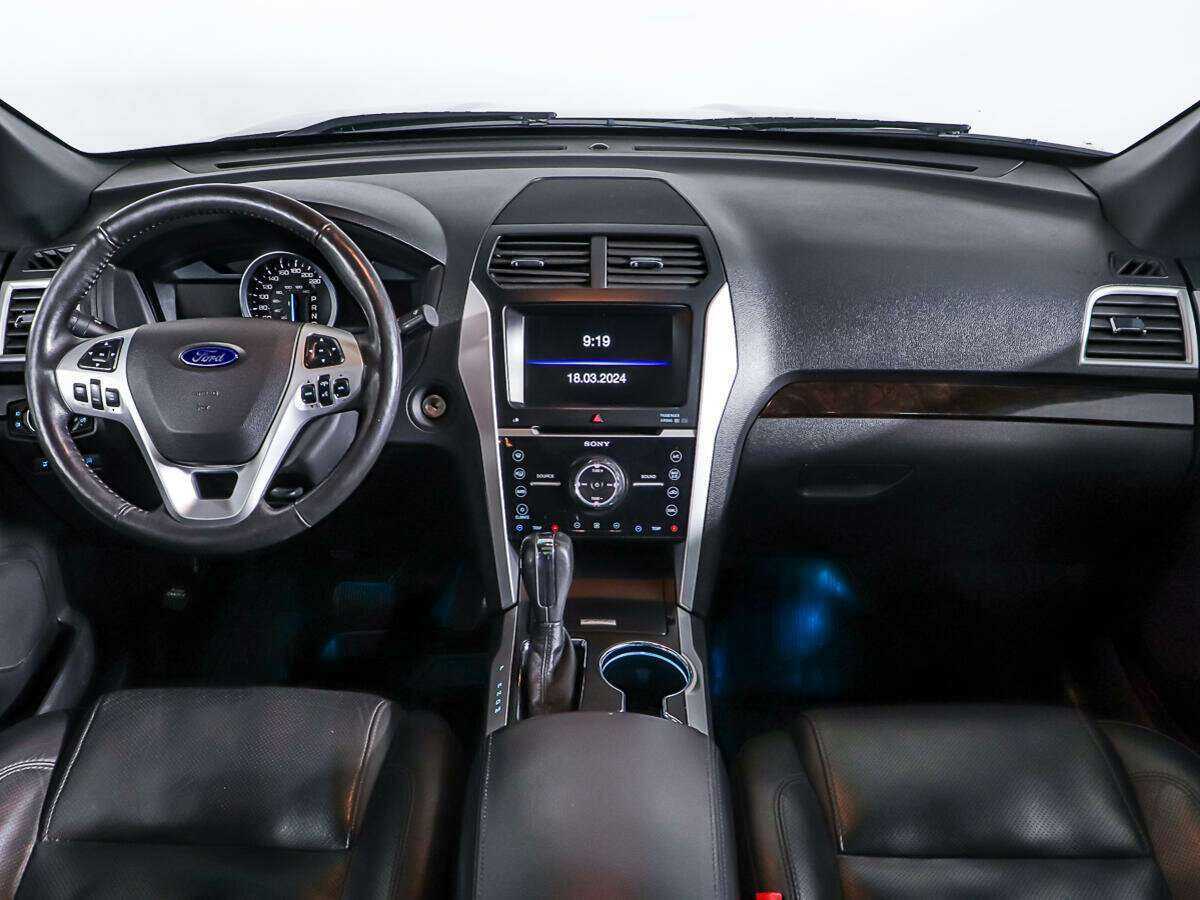 Купить Ford Explorer, 2015, 122 765 км.. Фото: #10