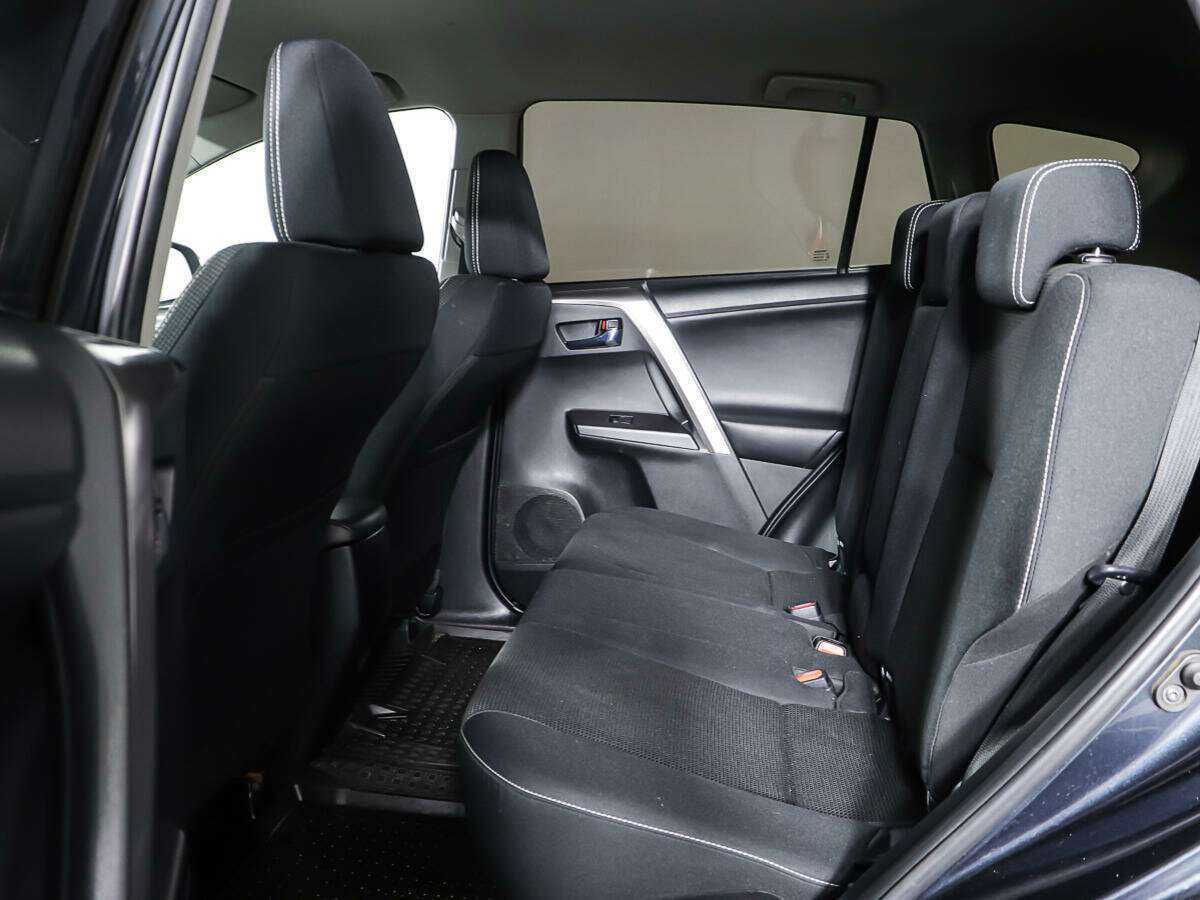 Купить Toyota RAV4, 2017, 94 078 км.. Фото: #9