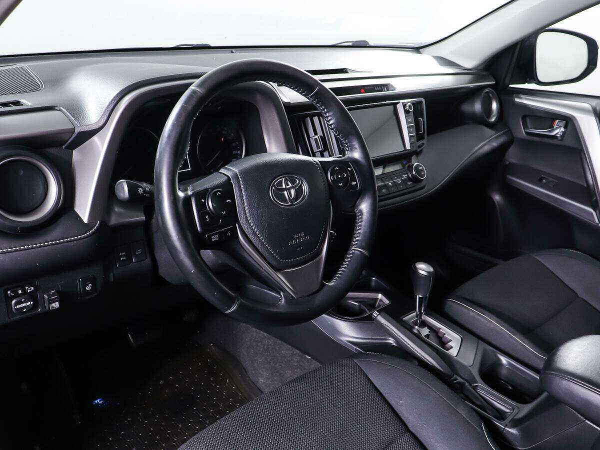 Купить Toyota RAV4, 2017, 94 078 км.. Фото: #12