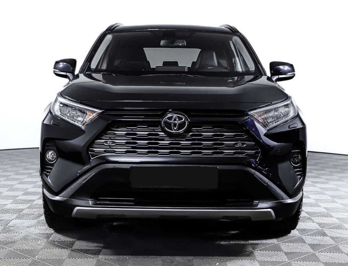 Купить Toyota RAV4, 2019, 39 902 км.. Фото: #1