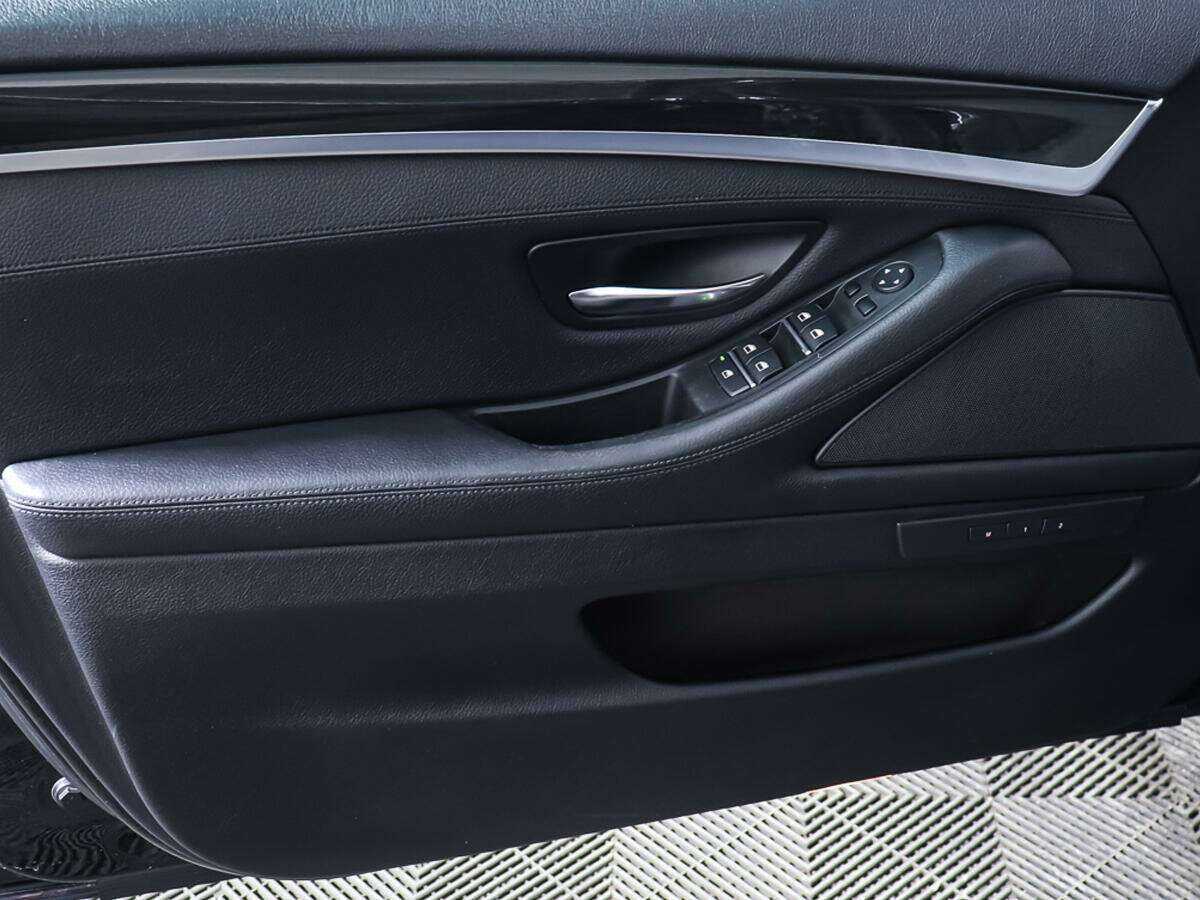 Купить BMW 5 серии, 2012, 257 597 км.. Фото: #16