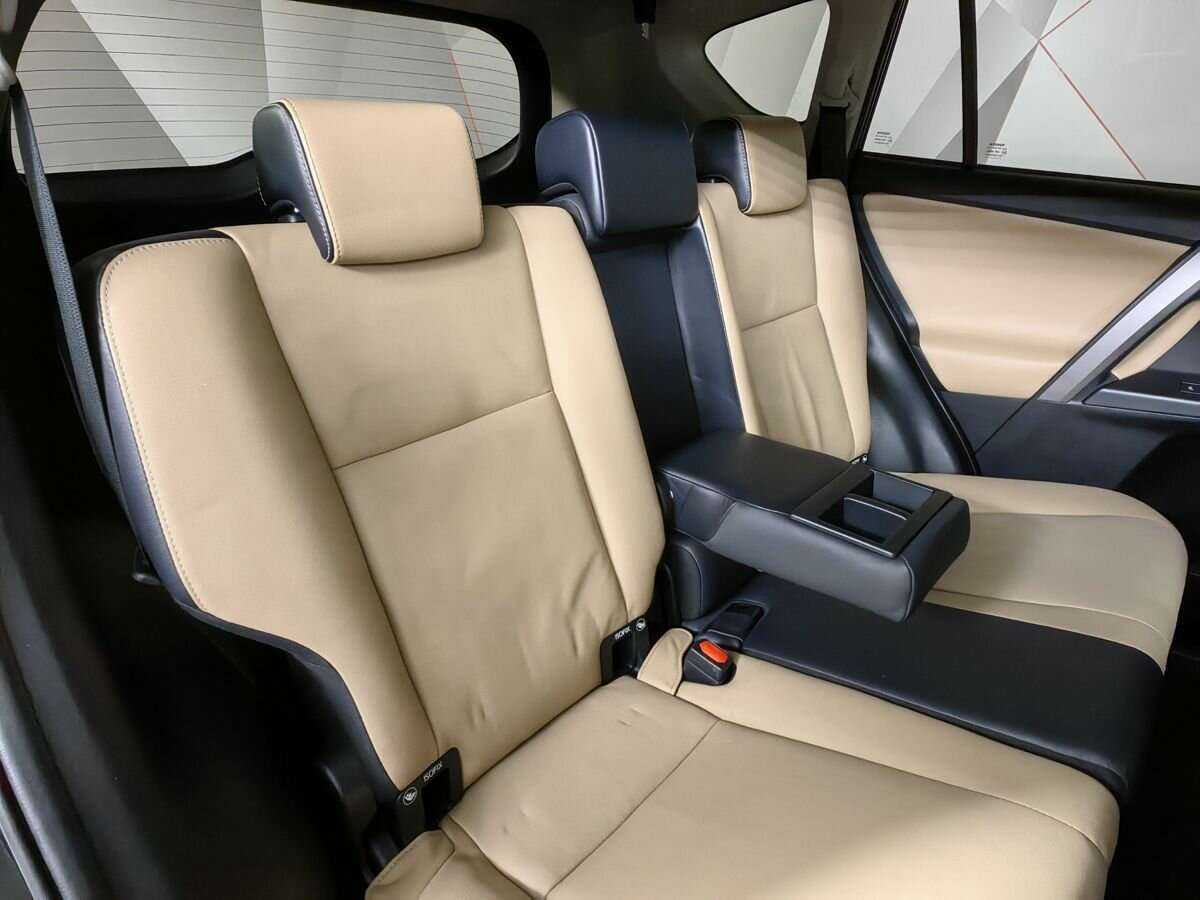 Купить Toyota RAV4, 2017, 59 747 км.. Фото: #11