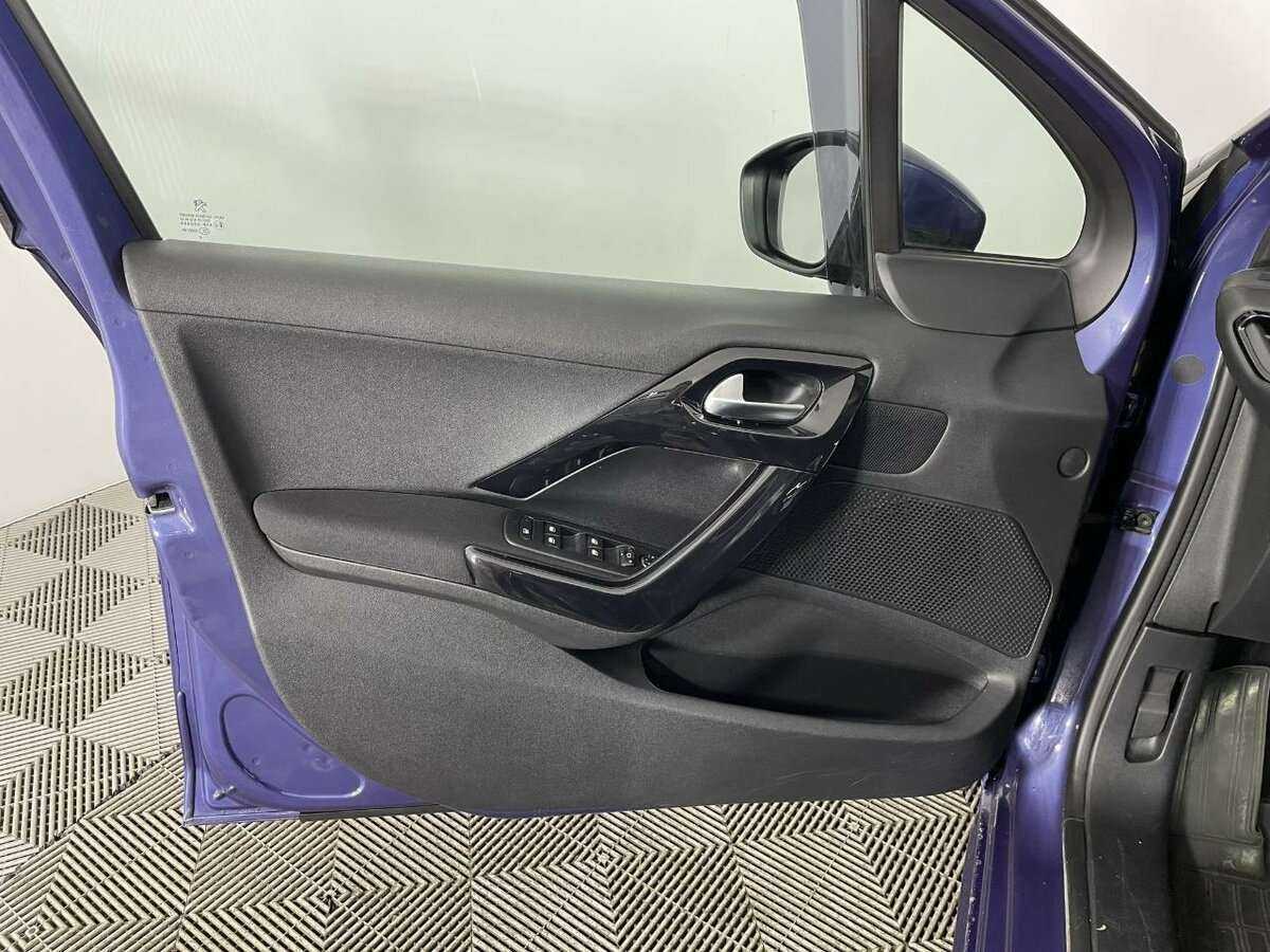 Купить Пежо 208, 2014, 147 190 км.. Фото: #7