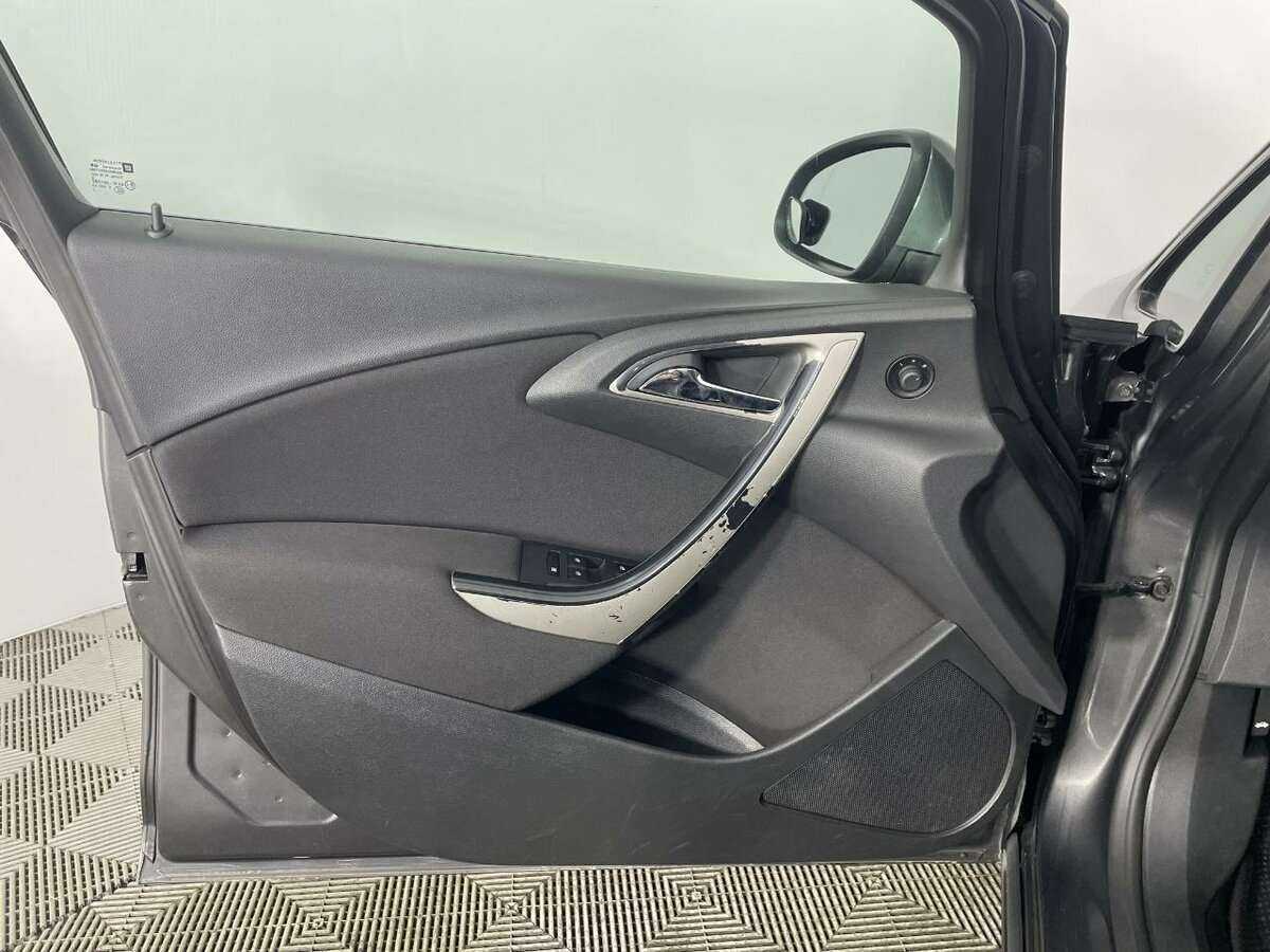 Купить Опель Астра, 2012, 173 688 км.. Фото: #7