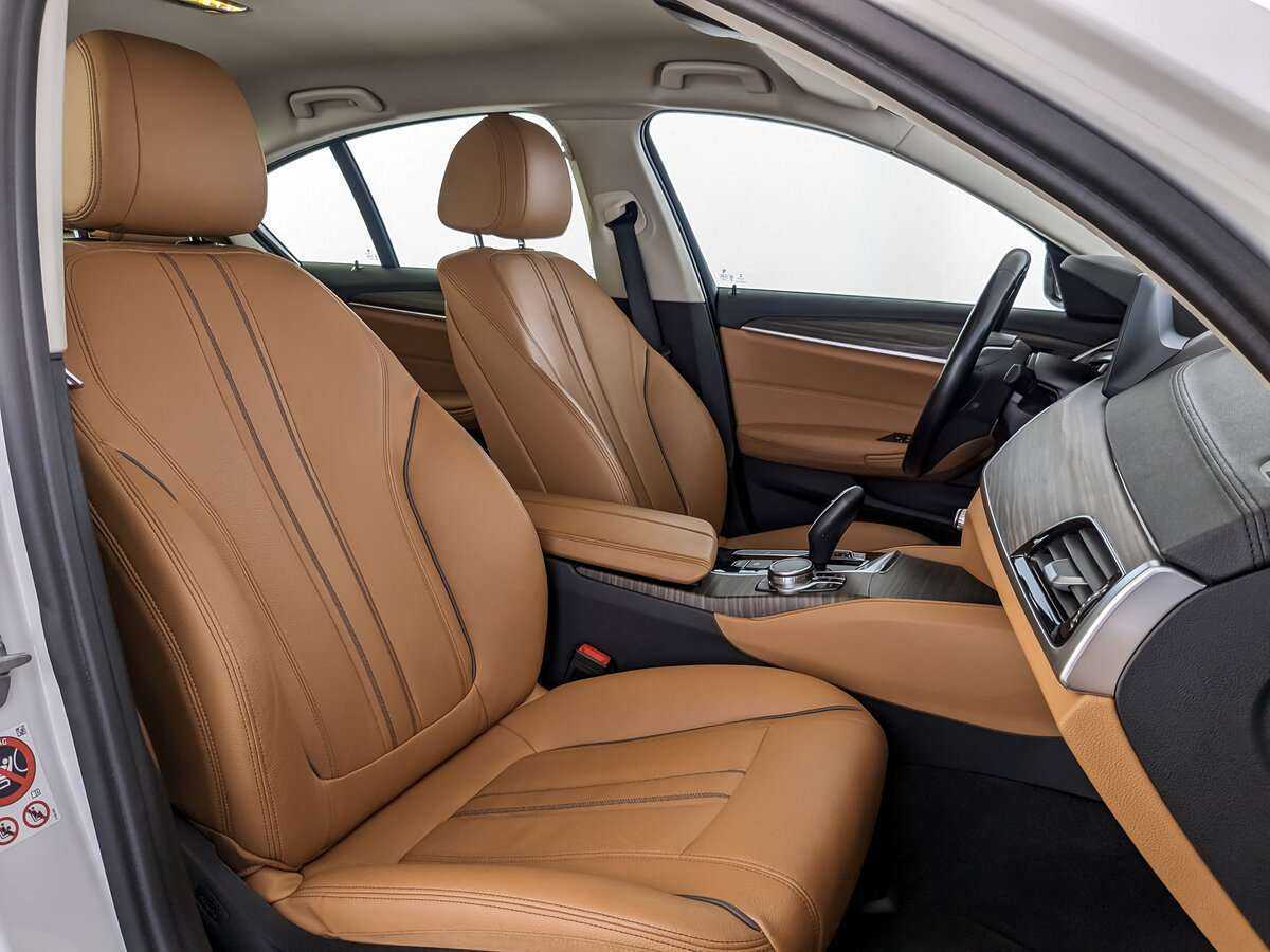 Купить BMW 5 серии, 2017, 72 392 км.. Фото: #17