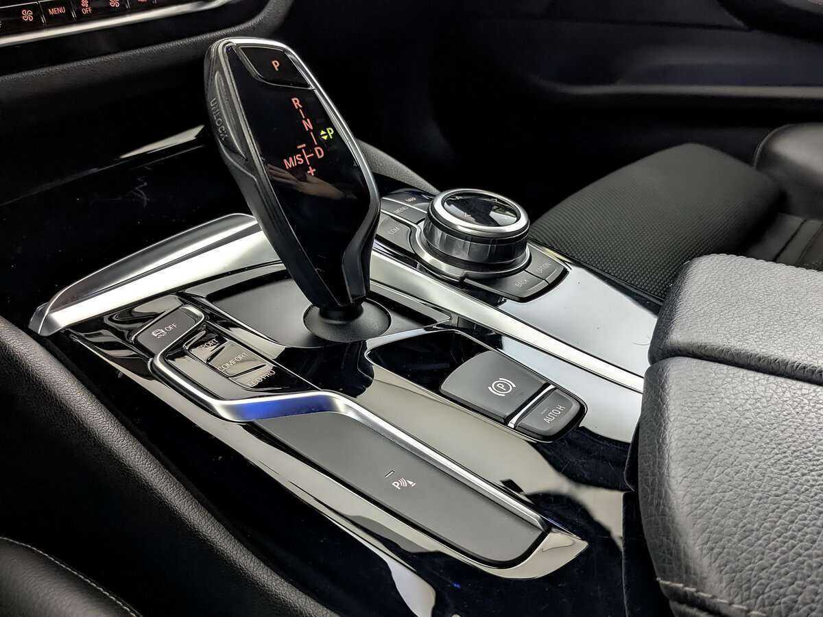 Купить BMW 5 серии, 2017, 141 423 км.. Фото: #21