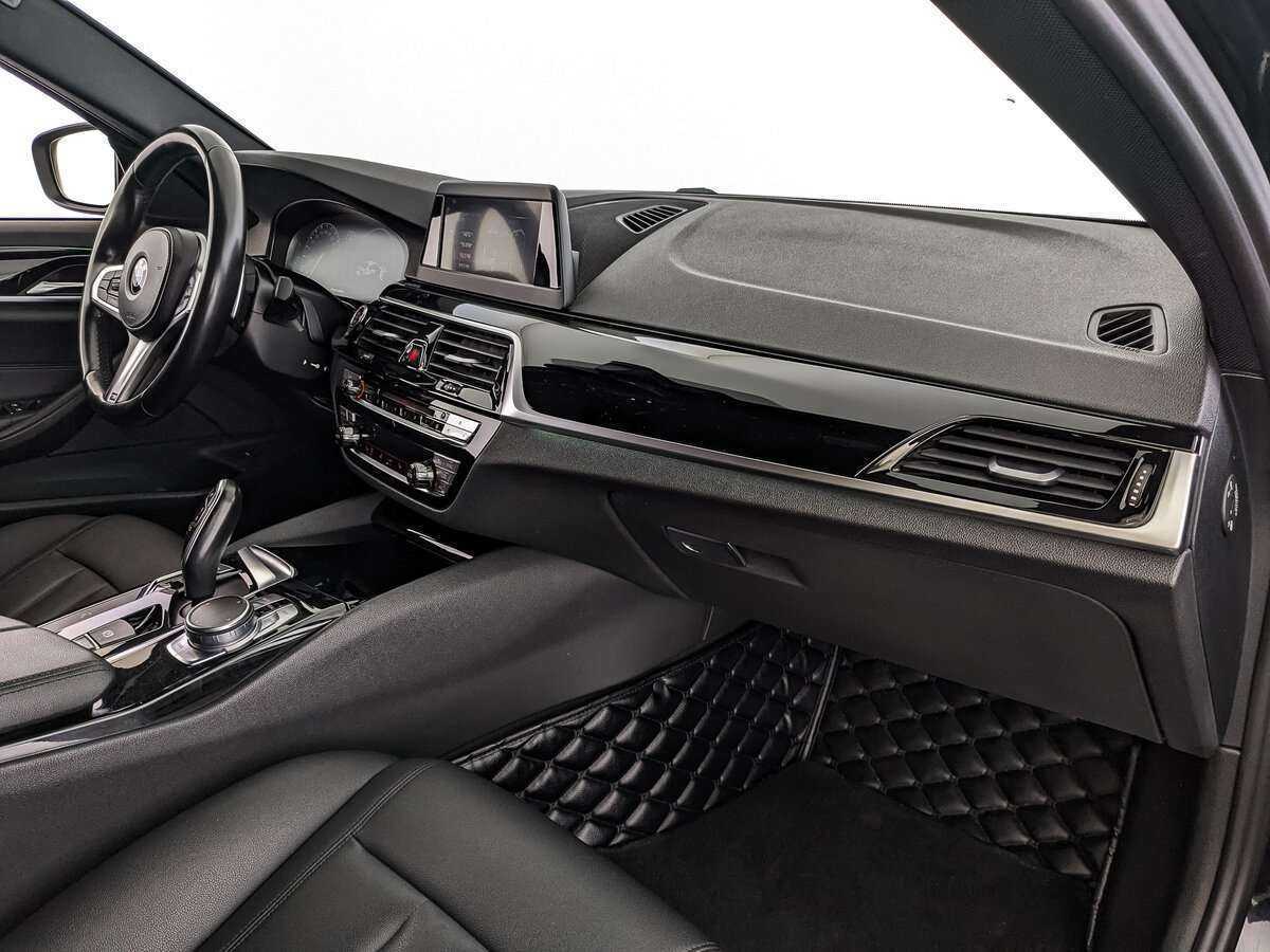 Купить BMW 5 серии, 2017, 178 791 км.. Фото: #8