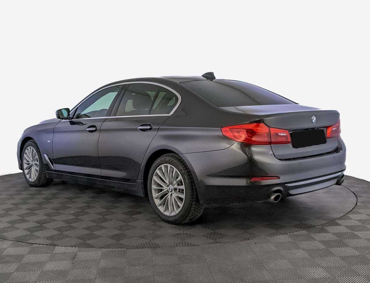 Купить BMW 5 серии, 2017, 114 874 км.. Фото: #6