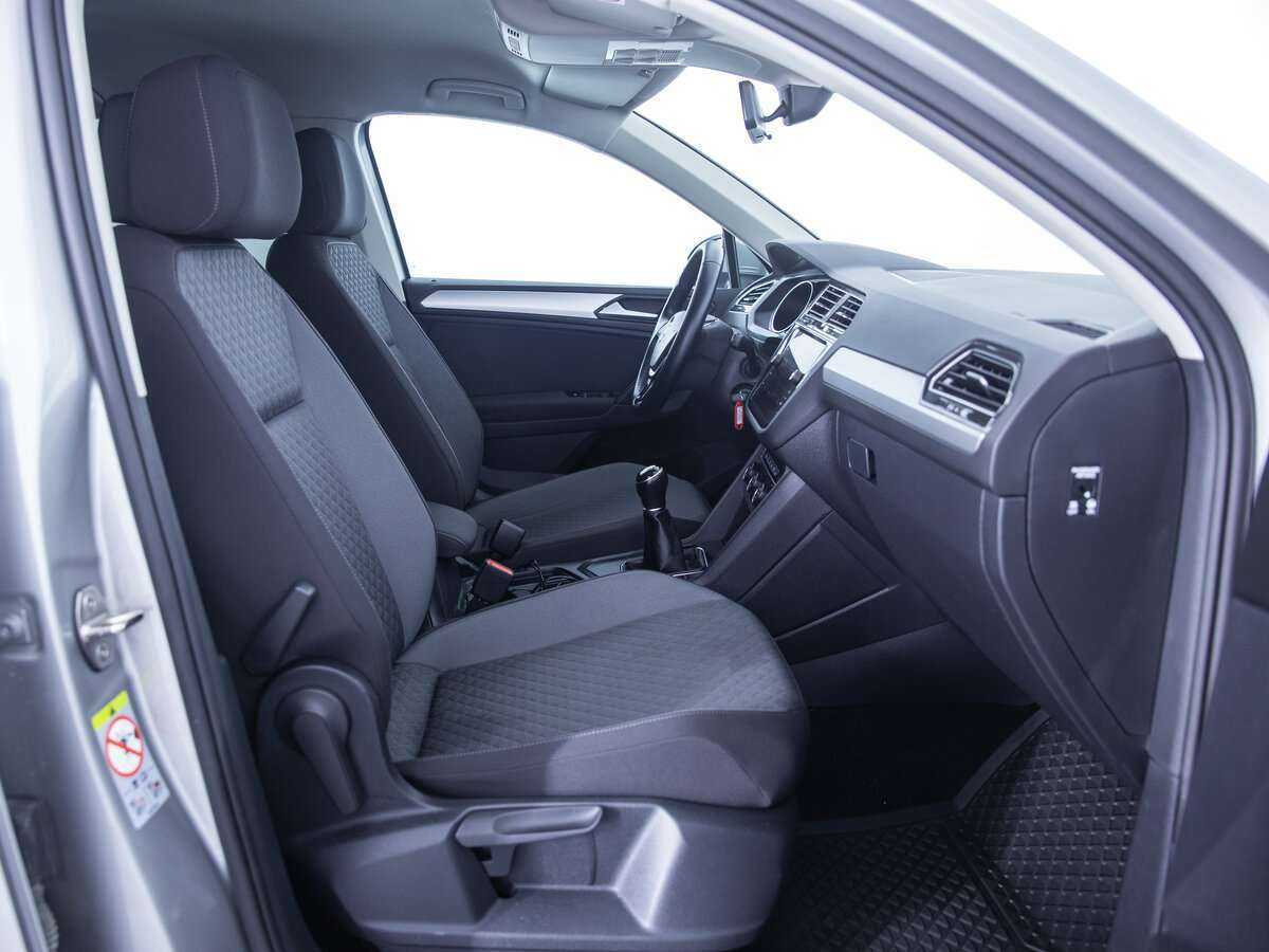 Купить Volkswagen Tiguan, 2020, 49 608 км.. Фото: #17