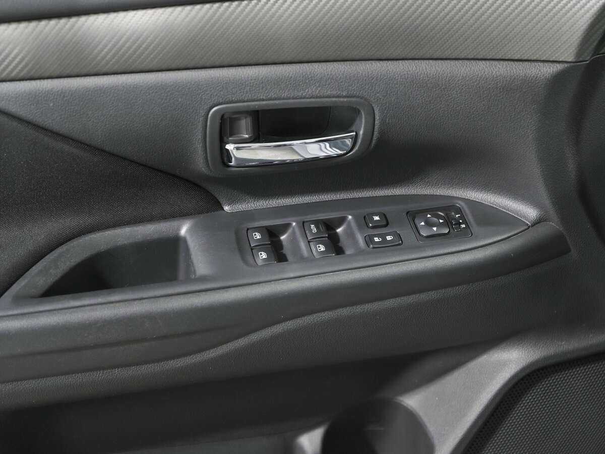 Купить Mitsubishi Outlander, 2018, 114 000 км.. Фото: #14