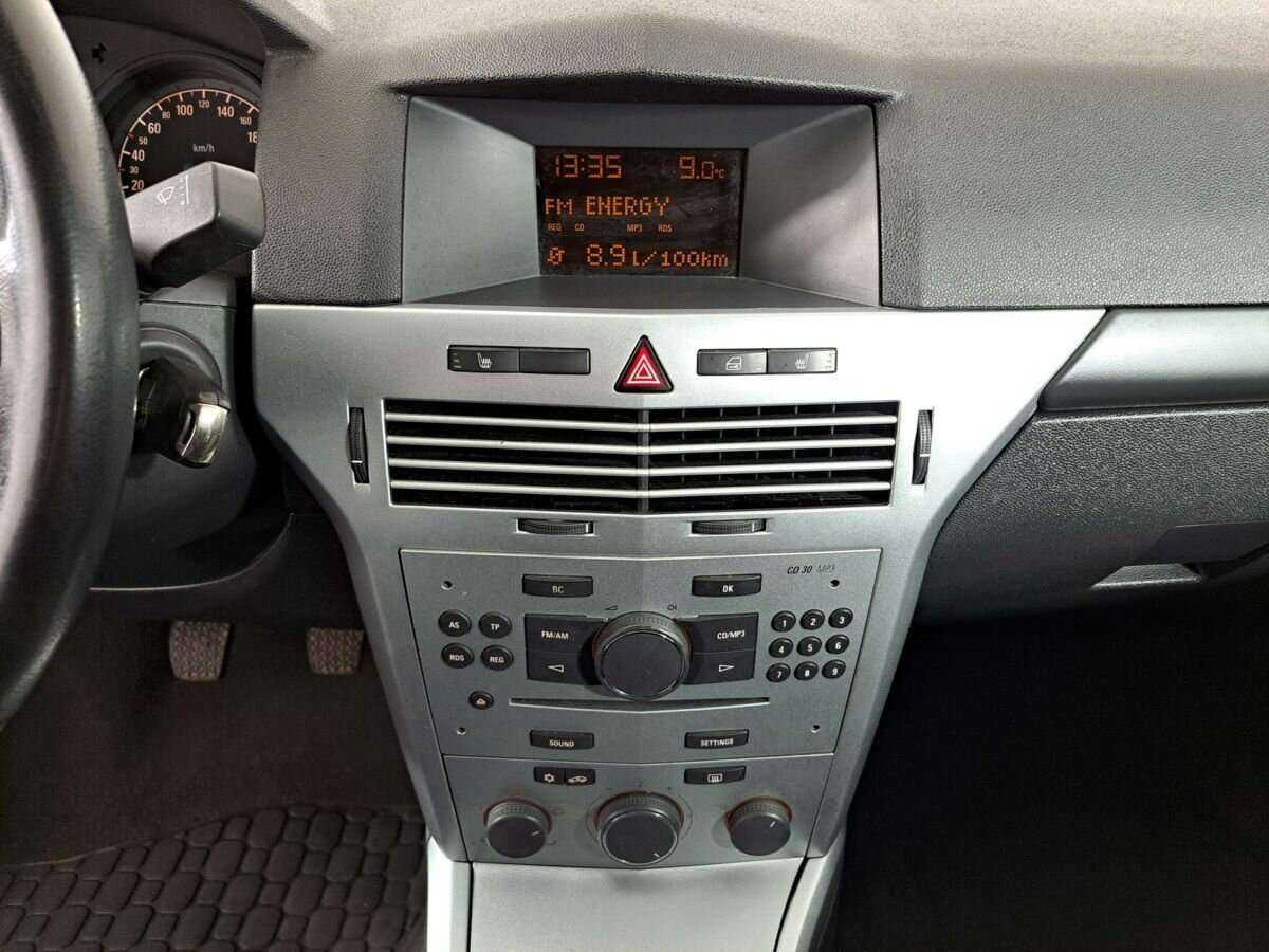 Купить Опель Астра, 2012, 210 557 км.. Фото: #12