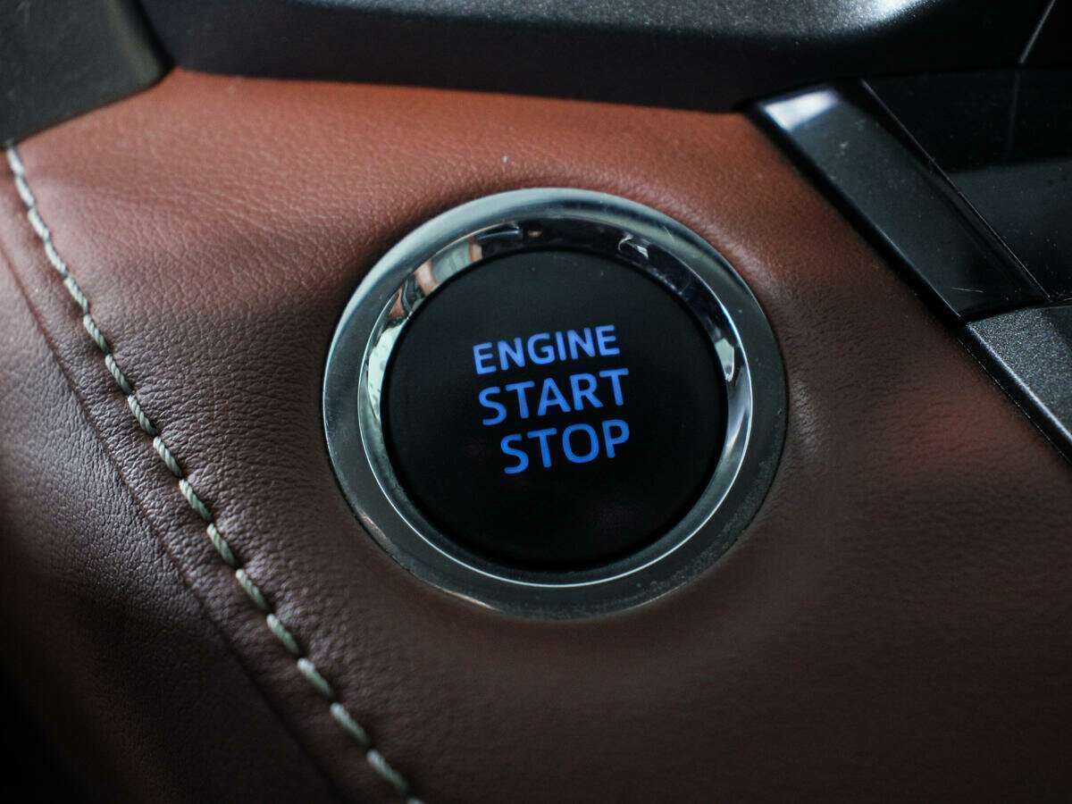 Купить Toyota RAV4, 2014, 127 941 км.. Фото: #15