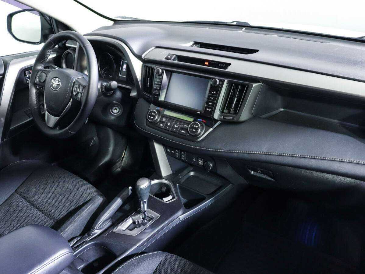 Купить Toyota RAV4, 2017, 130 861 км.. Фото: #7