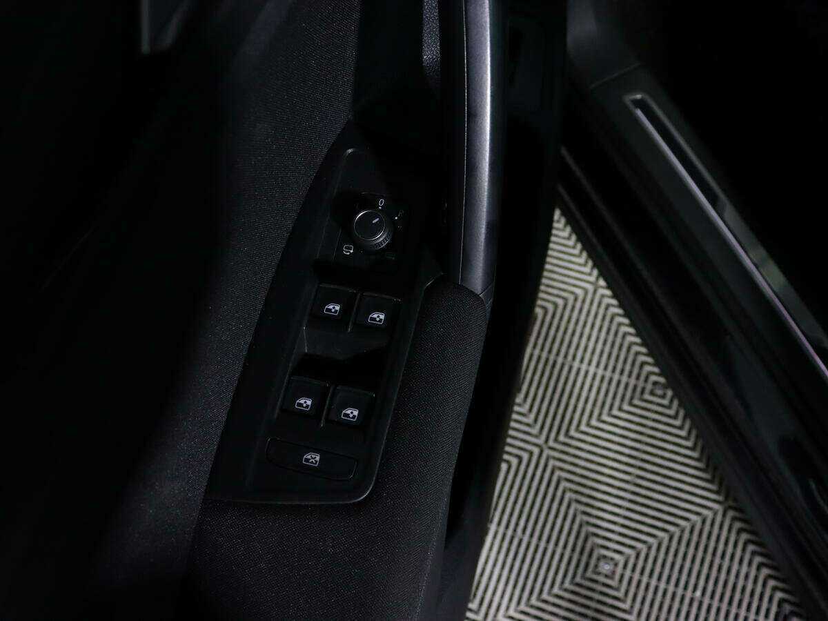 Купить Volkswagen Tiguan, 2018, 101 360 км.. Фото: #13