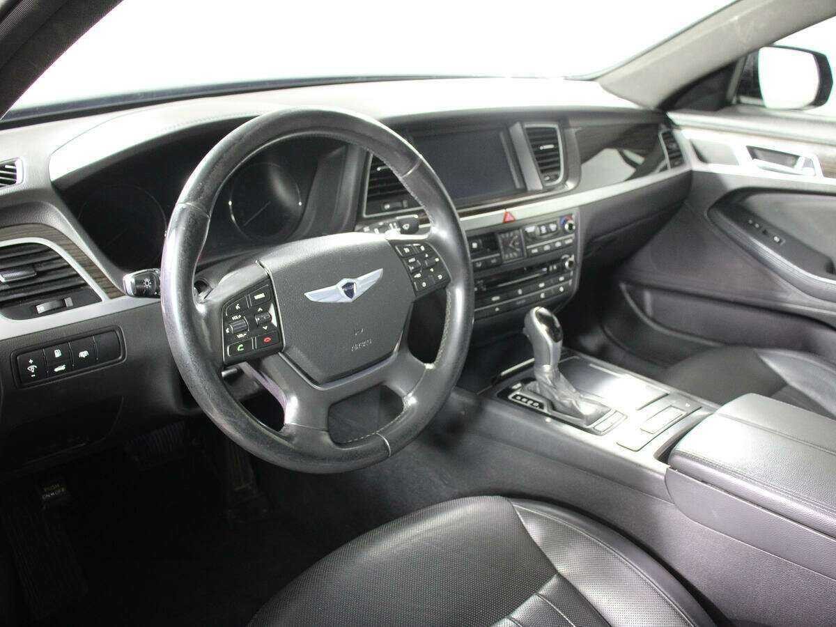 Купить Hyundai Genesis, 2014, 129 500 км.. Фото: #11