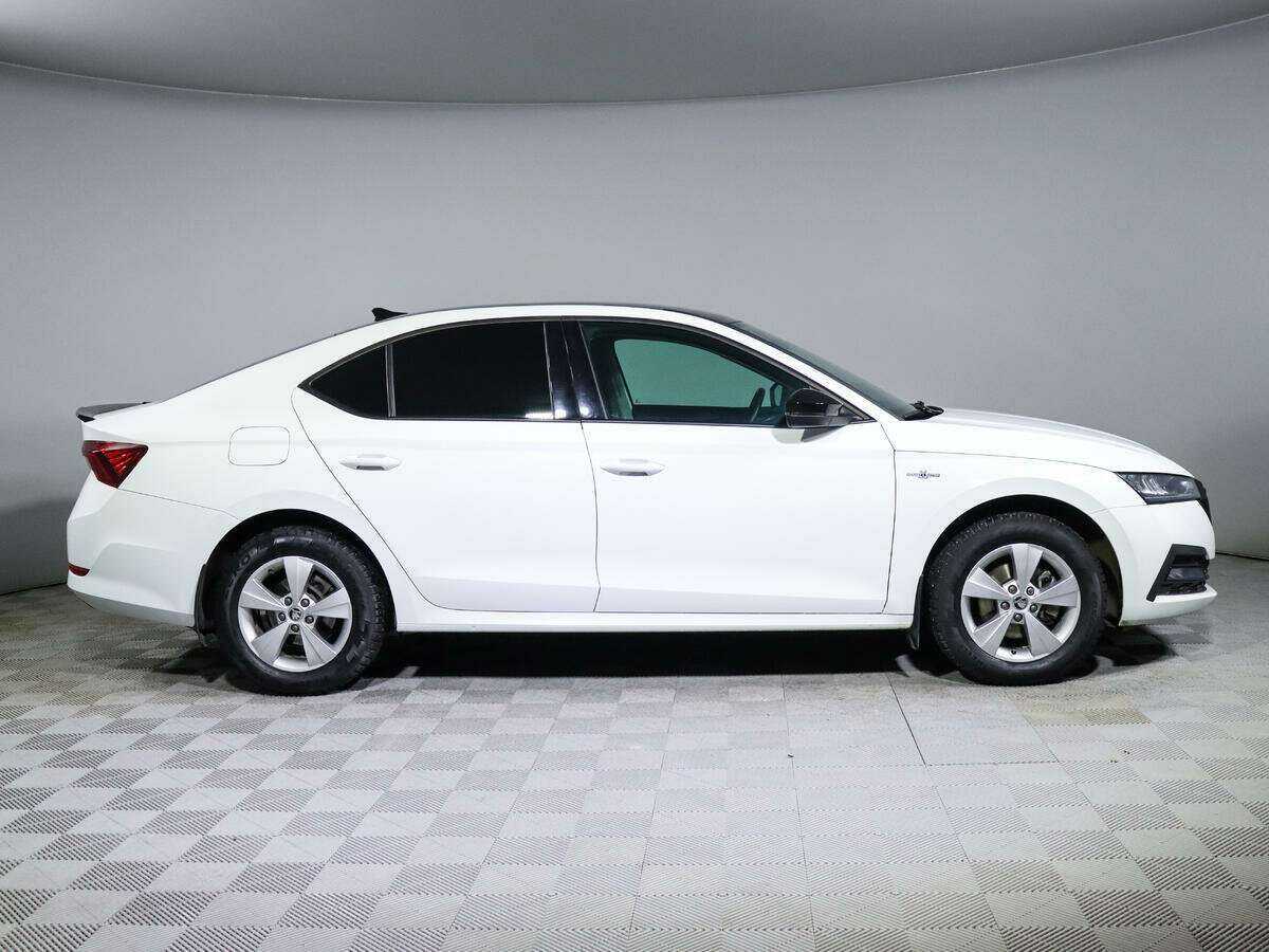 Купить Skoda Octavia, 2021, 61 231 км.. Фото: #3