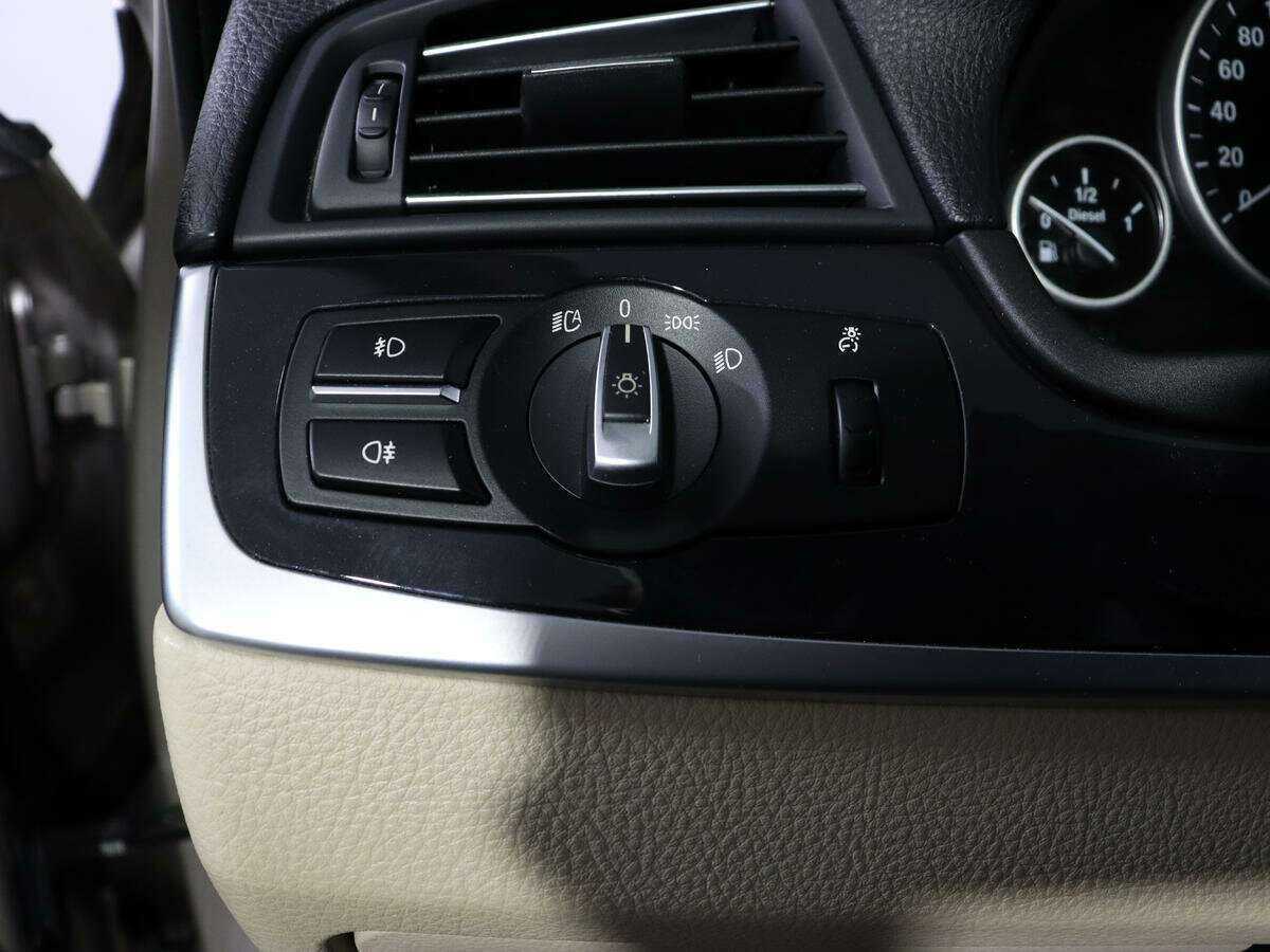 Купить BMW 5 серии, 2012, 118 777 км.. Фото: #13