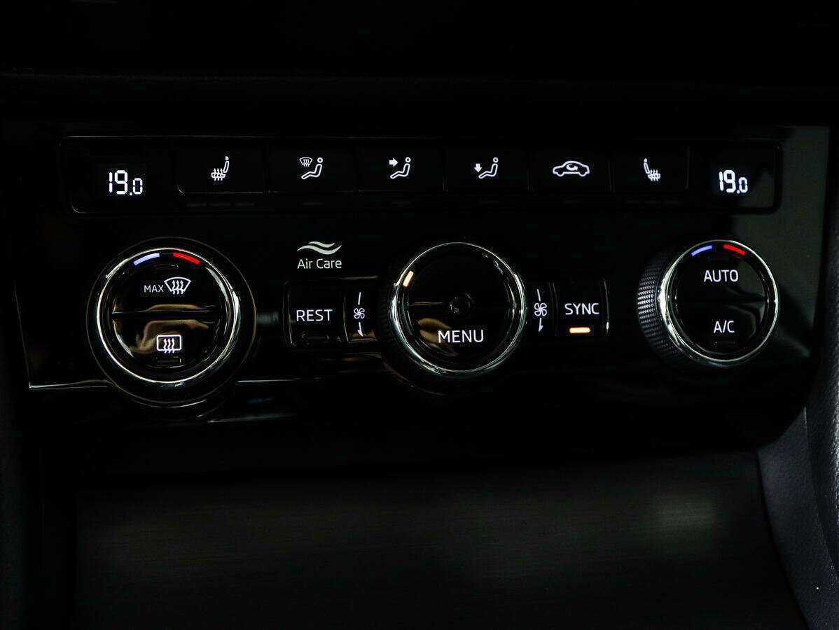 Купить Skoda Superb, 2020, 54 505 км.. Фото: #17