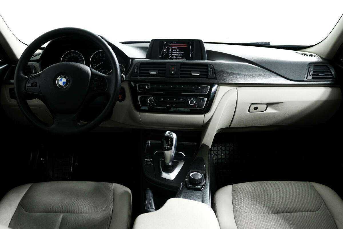 Купить BMW 3 серии, 2016, 45 560 км.. Фото: #10
