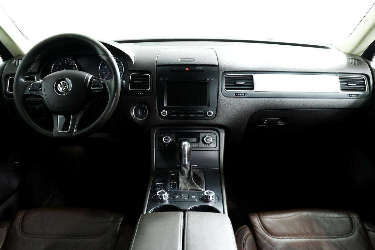 Купить Volkswagen Touareg, 2012, 345 435 км.. Фото: #10
