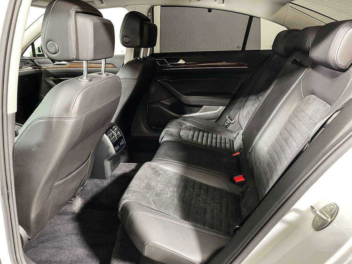 Купить Volkswagen Passat, 2017, 106 250 км.. Фото: #9