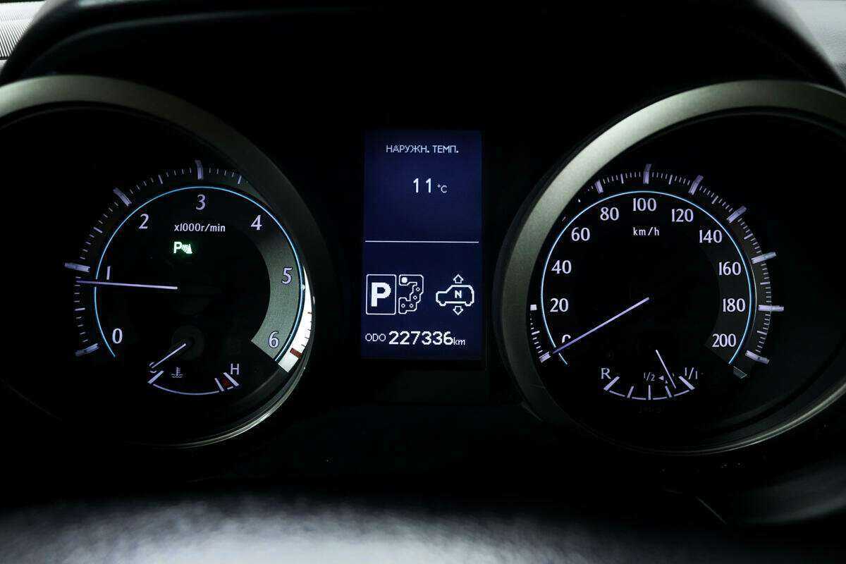 Купить Toyota Land Cruiser Prado, 2012, 227 336 км.. Фото: #7