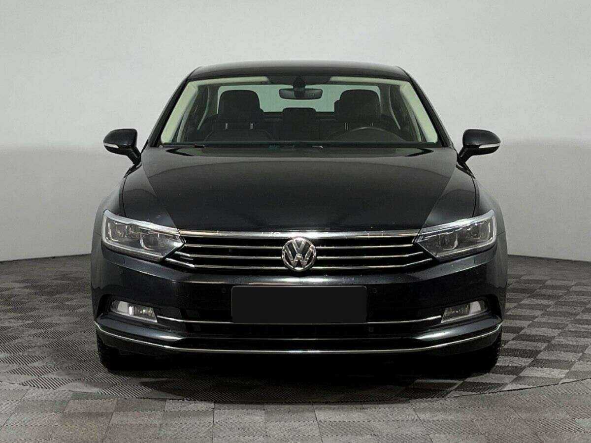 Купить Volkswagen Passat, 2017, 117 369 км.. Фото: #1