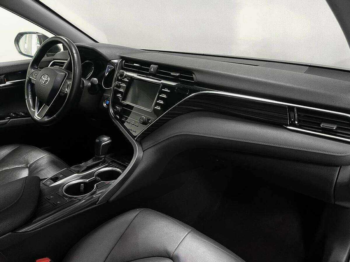 Купить Toyota Camry, 2018, 85 390 км.. Фото: #7