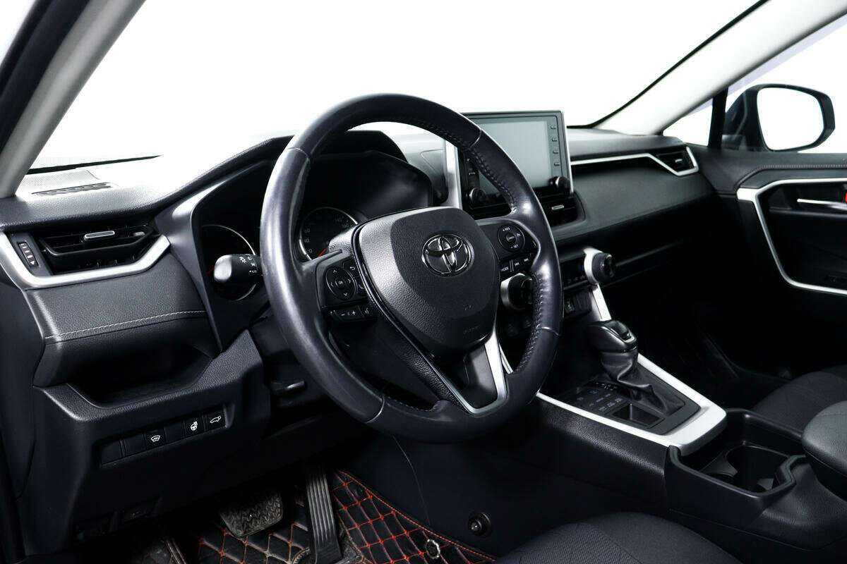 Купить Toyota RAV4, 2020, 99 370 км.. Фото: #12