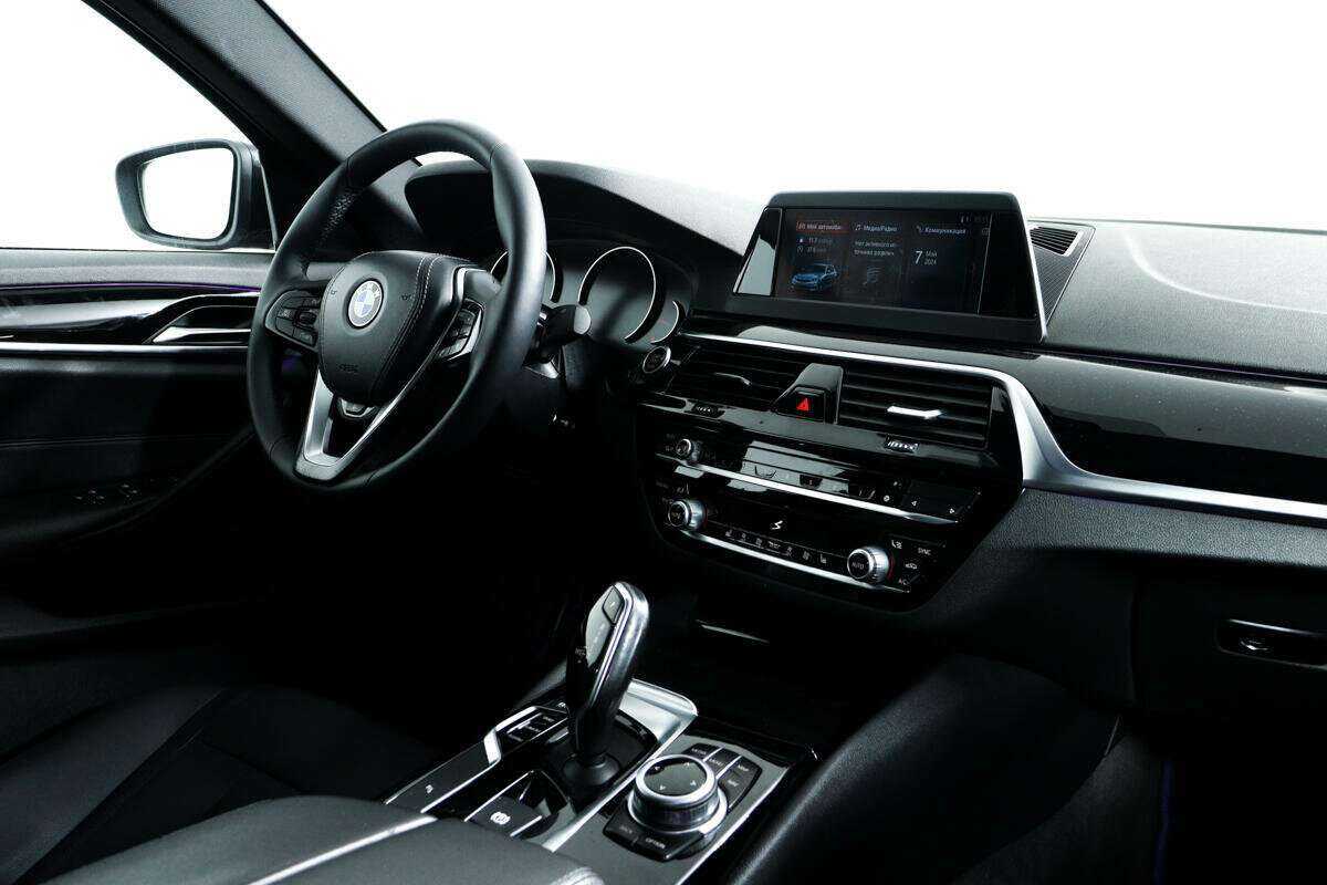 Купить BMW 5 серии, 2017, 184 421 км.. Фото: #8