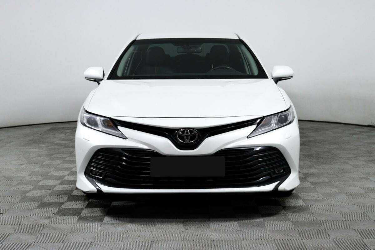 Купить Toyota Camry, 2019, 59 812 км.. Фото: #1