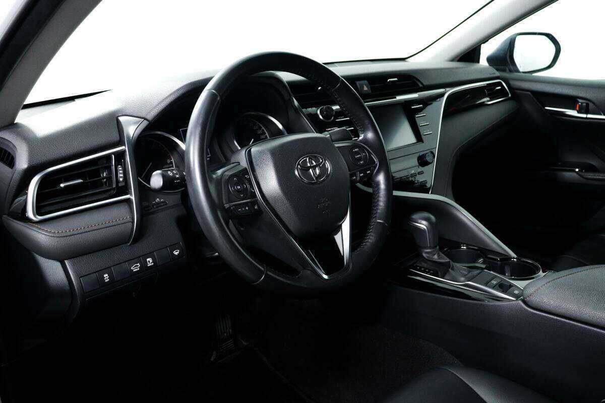 Купить Toyota Camry, 2019, 59 812 км.. Фото: #12