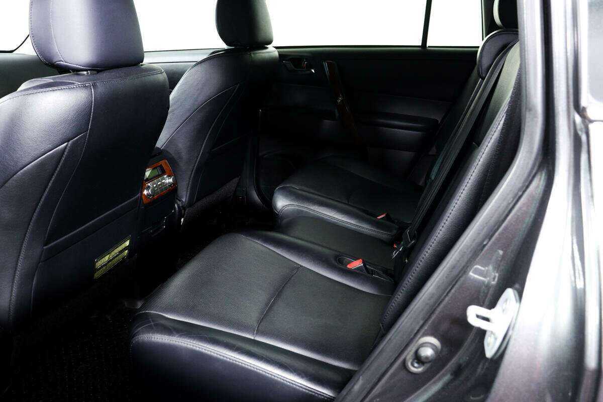 Купить Toyota Highlander, 2012, 120 100 км.. Фото: #11