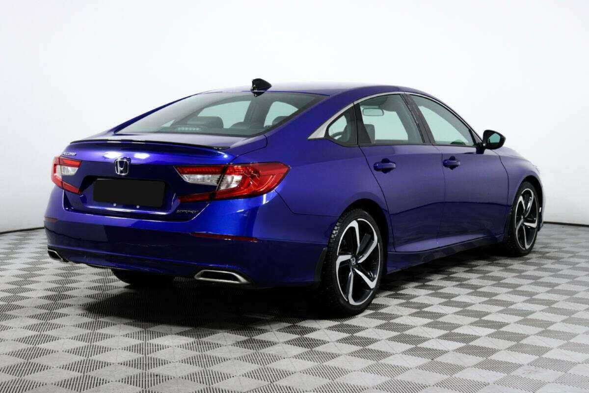 Купить Honda Accord, 2022, 10 563 км.. Фото: #4