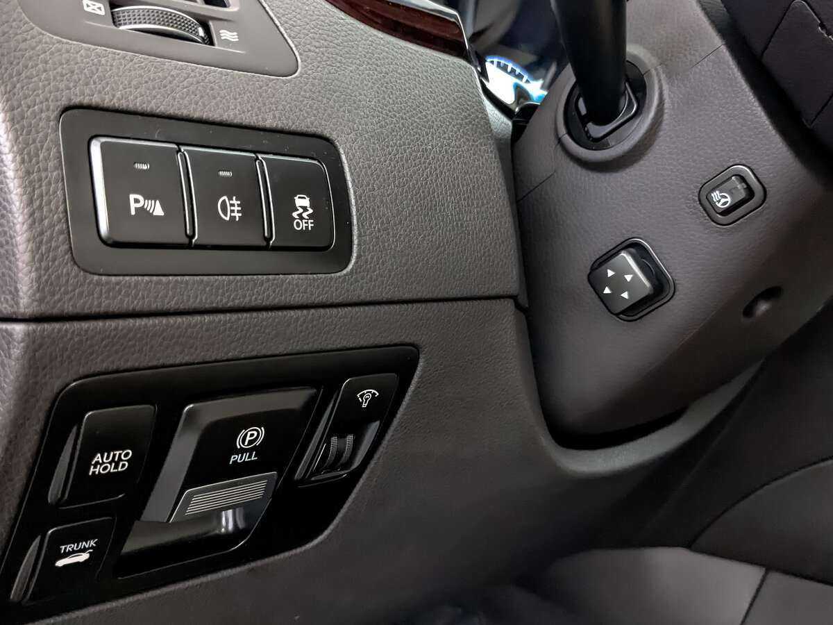 Купить Hyundai Equus, 2012, 99 017 км.. Фото: #24