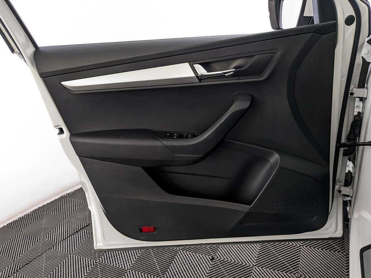 Купить Skoda Karoq, 2022, 40 879 км.. Фото: #14