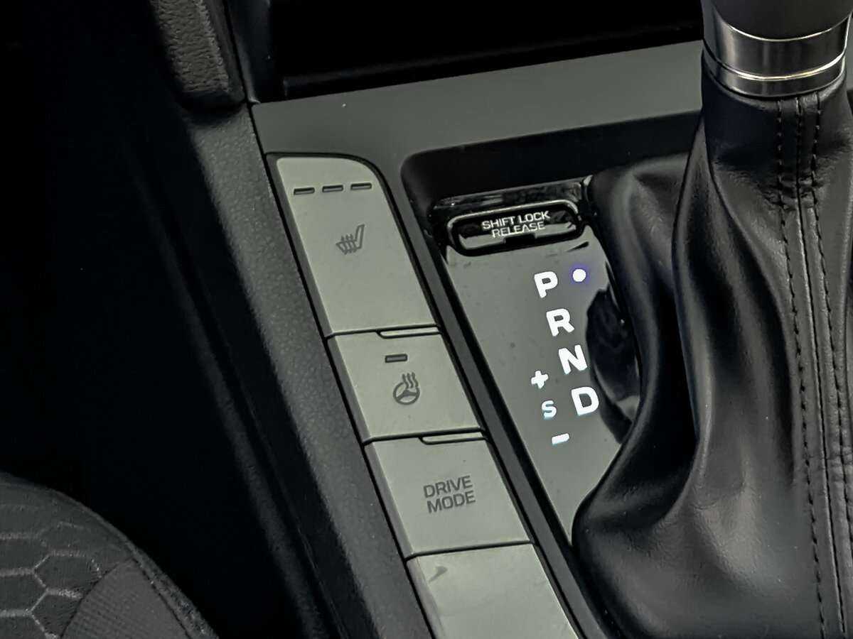 Купить Hyundai Elantra, 2019, 29 862 км.. Фото: #20