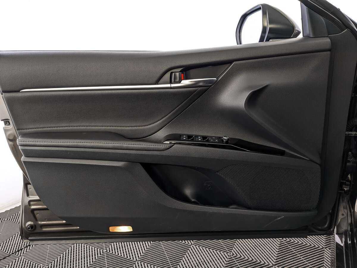 Купить Toyota Camry, 2018, 102 842 км.. Фото: #14