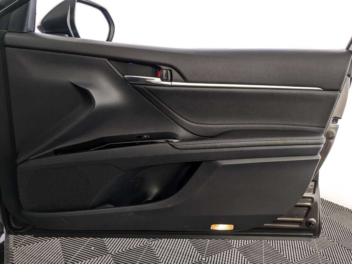 Купить Toyota Camry, 2018, 102 842 км.. Фото: #20