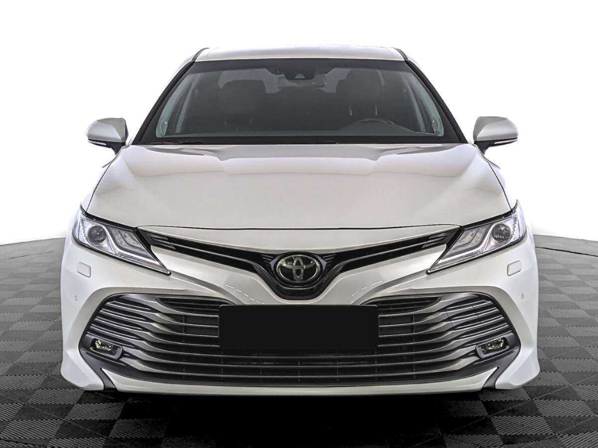 Купить Toyota Camry, 2019, 186 689 км.. Фото: #1