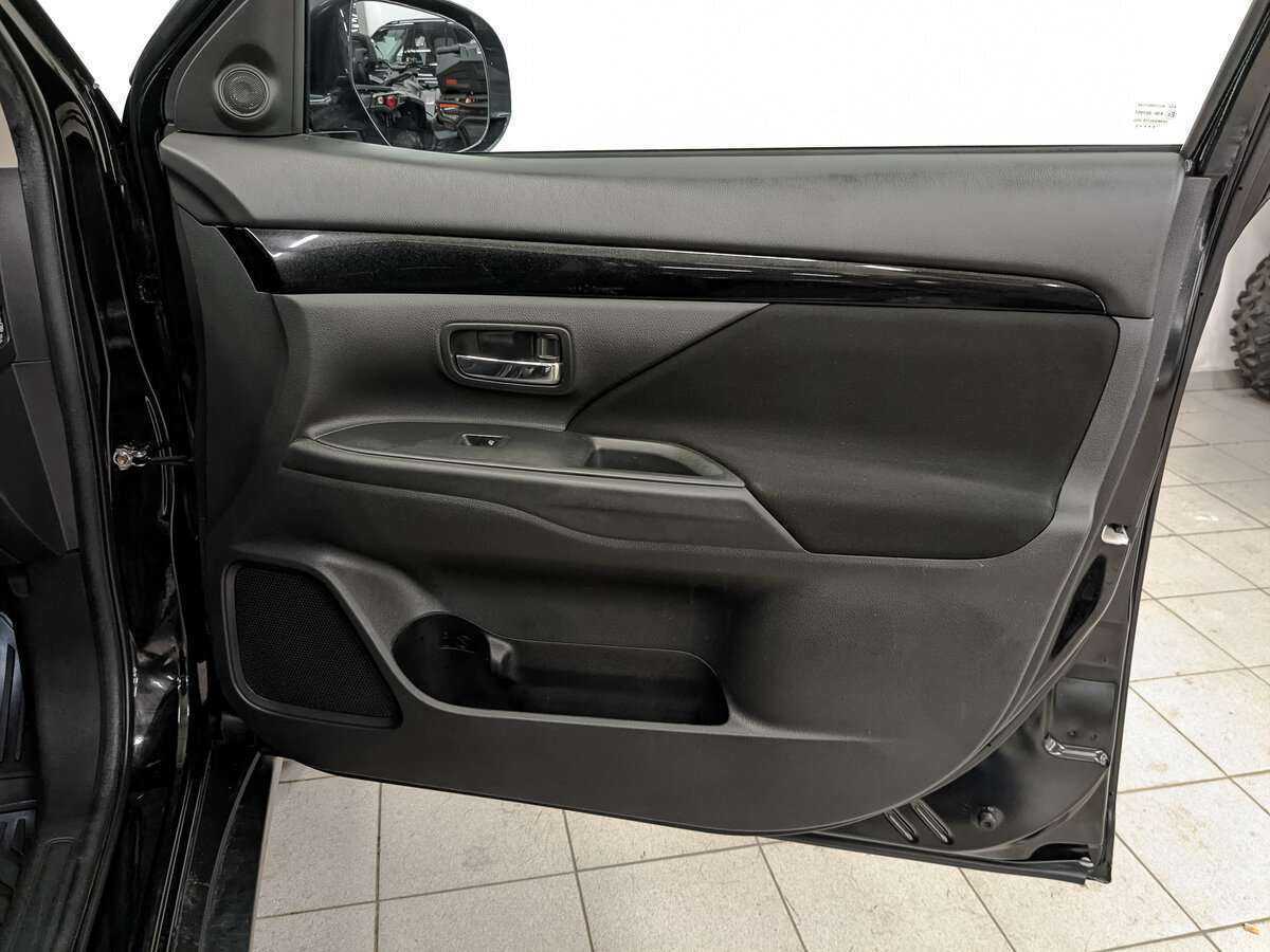 Купить Mitsubishi Outlander, 2020, 158 018 км.. Фото: #20